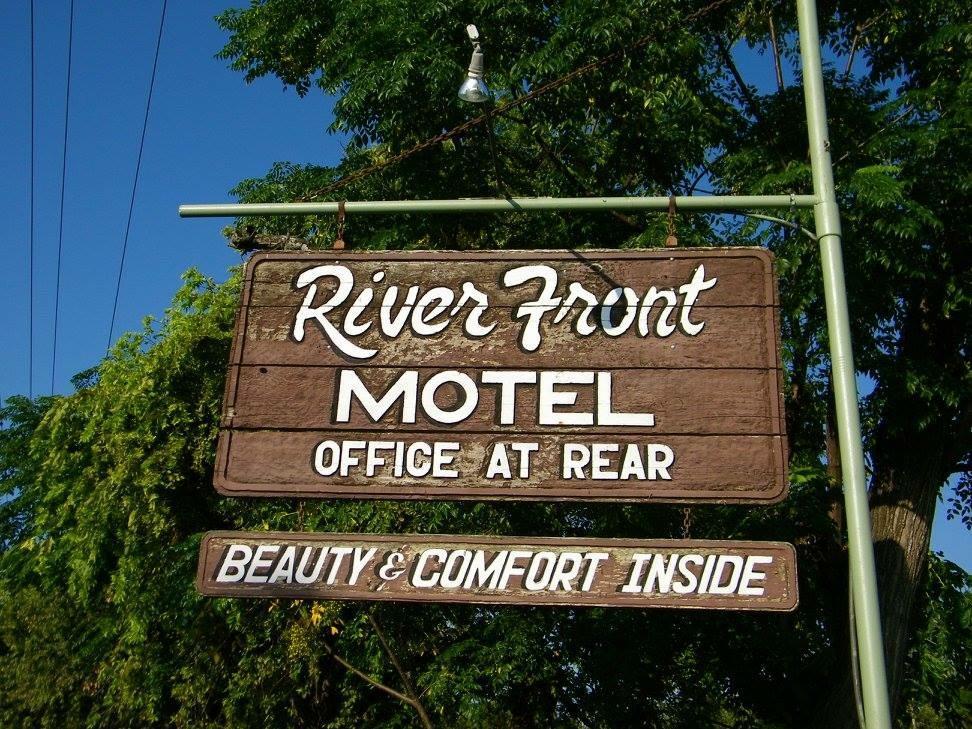 River Front Motel Bandera Luaran gambar